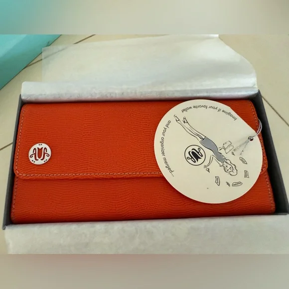 NWT  Ava Maistrellis Wallet - Picture 3 of 7